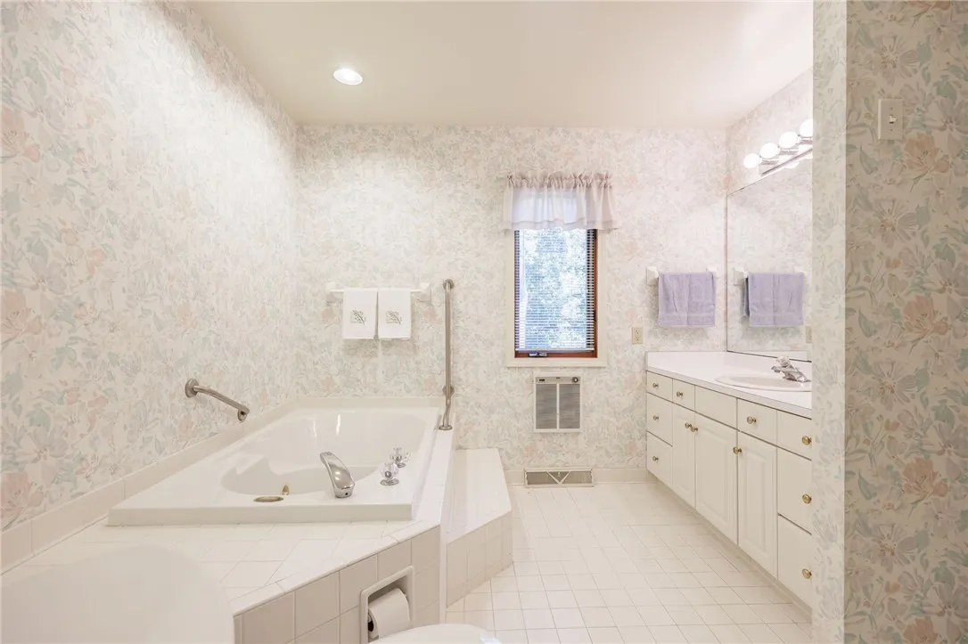 1200 Hillsboro Cove Circle, Webster, New York 1458, Webster, New York 14580, 2 Bedrooms Bedrooms, 5 Rooms Rooms,2 BathroomsBathrooms,Residential,Closed,1200 Hillsboro Cove Circle, Webster, New York 1458,0,R1624170