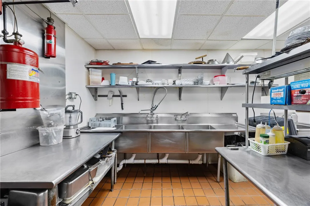 160 Lyell Avenue, Rochester, New York 14608, Rochester, New York 14608, ,Commercial Sale,For Sale,160 Lyell Avenue, Rochester, New York 14608,R1624202