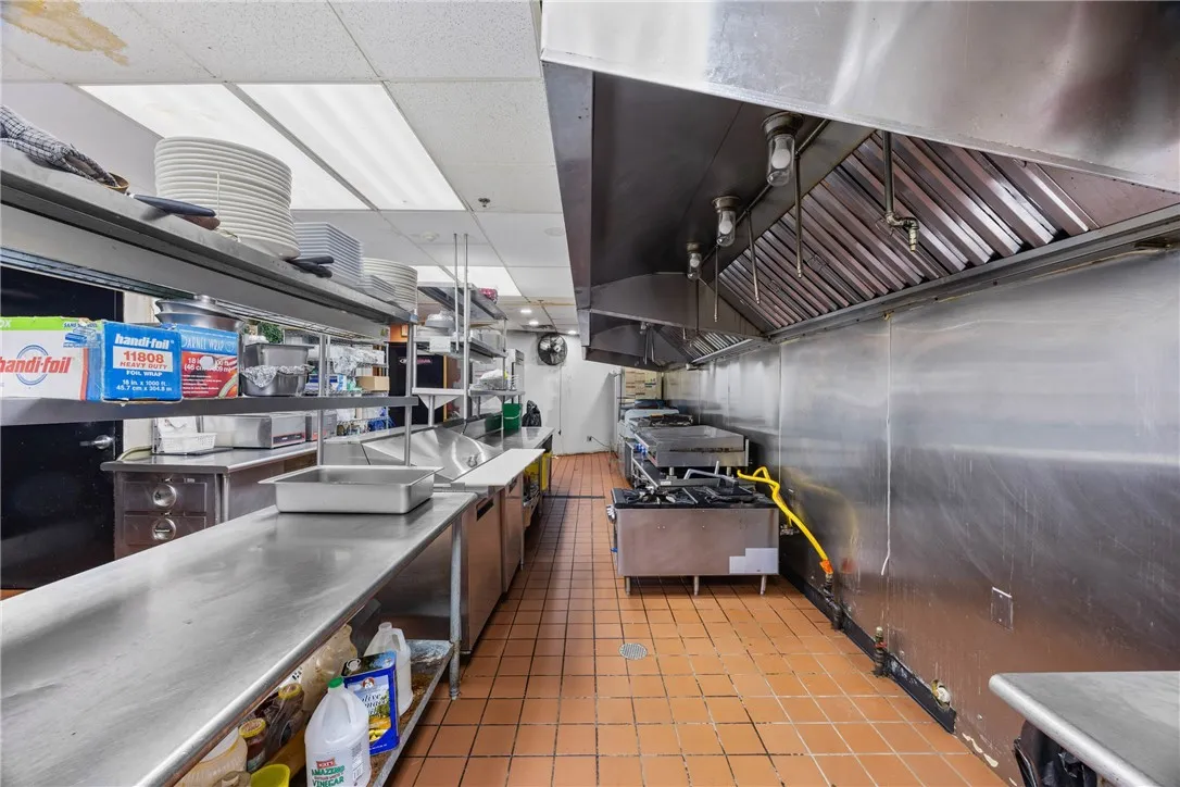 160 Lyell Avenue, Rochester, New York 14608, Rochester, New York 14608, ,Commercial Sale,For Sale,160 Lyell Avenue, Rochester, New York 14608,R1624202