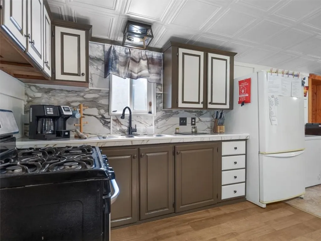 10396 Linwood Road North, Pavilion, New York 14486, Pavilion, New York 14486, 4 Bedrooms Bedrooms, 2 Rooms Rooms,2 BathroomsBathrooms,Residential,Closed,10396 Linwood Road North, Pavilion, New York 14486,0,R1620962