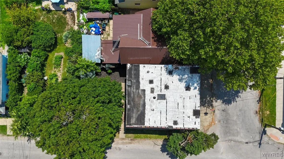 1023 15th Street, Niagara Falls, New York 14301, Niagara Falls, New York 14301, 5 Bedrooms Bedrooms, ,4 BathroomsBathrooms,Residential,For Sale,1023 15th Street, Niagara Falls, New York 14301,0,B1623850