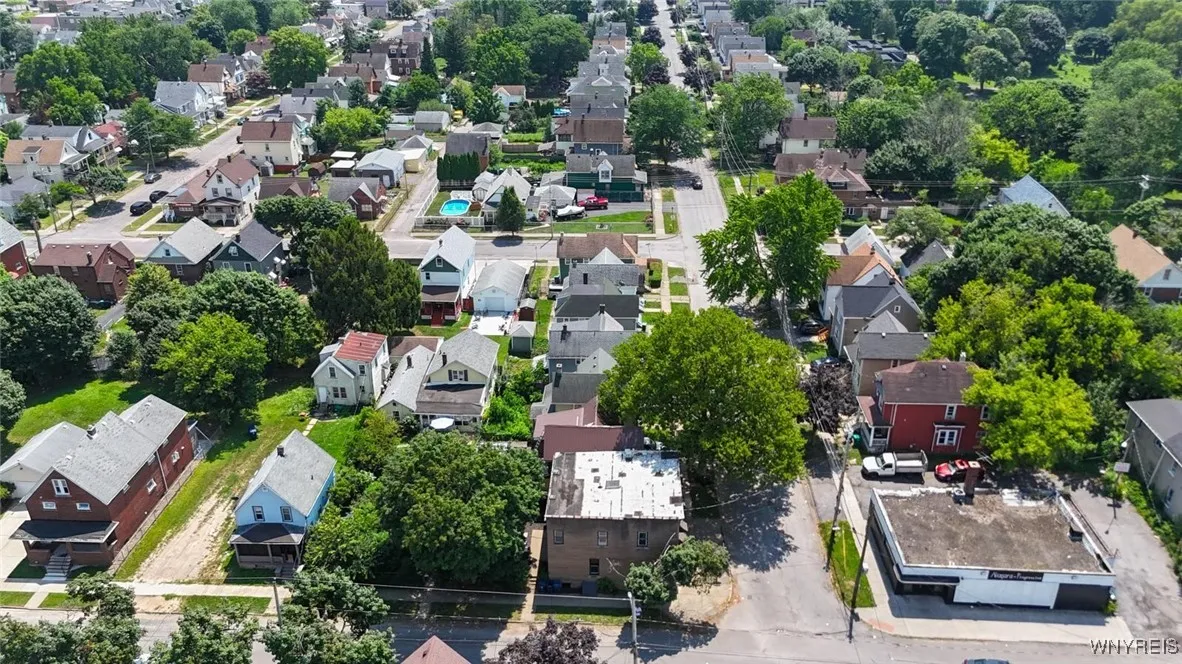 1023 15th Street, Niagara Falls, New York 14301, Niagara Falls, New York 14301, 5 Bedrooms Bedrooms, ,4 BathroomsBathrooms,Residential,For Sale,1023 15th Street, Niagara Falls, New York 14301,0,B1623850