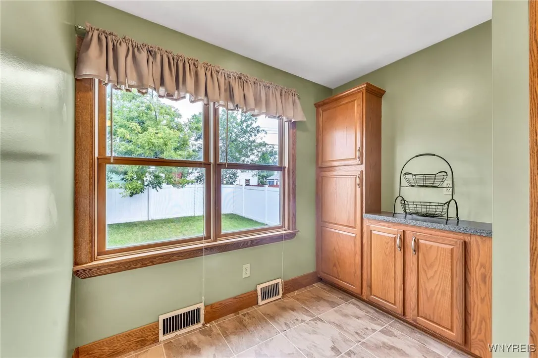 356 Knowlton Avenue, Tonawanda, New York 14217, Tonawanda, New York 14217, 3 Bedrooms Bedrooms, 7 Rooms Rooms,1 BathroomBathrooms,Residential,For Sale,356 Knowlton Avenue, Tonawanda, New York 14217,B1623394