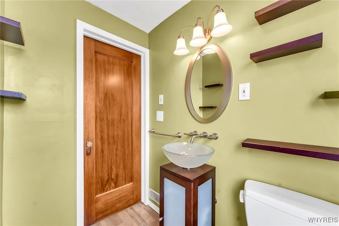 356 Knowlton Avenue, Tonawanda, New York 14217, Tonawanda, New York 14217, 3 Bedrooms Bedrooms, 7 Rooms Rooms,1 BathroomBathrooms,Residential,For Sale,356 Knowlton Avenue, Tonawanda, New York 14217,B1623394
