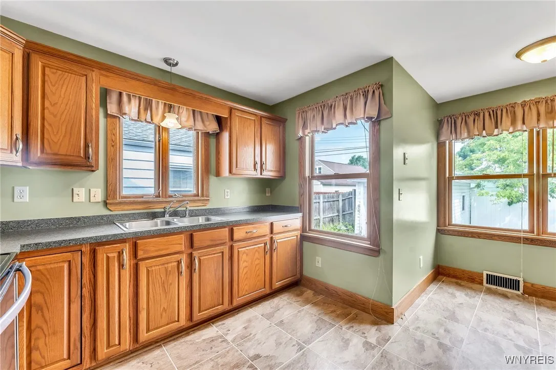 356 Knowlton Avenue, Tonawanda, New York 14217, Tonawanda, New York 14217, 3 Bedrooms Bedrooms, 7 Rooms Rooms,1 BathroomBathrooms,Residential,For Sale,356 Knowlton Avenue, Tonawanda, New York 14217,B1623394