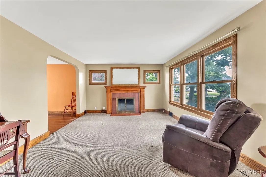 356 Knowlton Avenue, Tonawanda, New York 14217, Tonawanda, New York 14217, 3 Bedrooms Bedrooms, 7 Rooms Rooms,1 BathroomBathrooms,Residential,For Sale,356 Knowlton Avenue, Tonawanda, New York 14217,B1623394