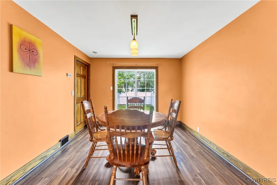 356 Knowlton Avenue, Tonawanda, New York 14217, Tonawanda, New York 14217, 3 Bedrooms Bedrooms, 7 Rooms Rooms,1 BathroomBathrooms,Residential,For Sale,356 Knowlton Avenue, Tonawanda, New York 14217,B1623394