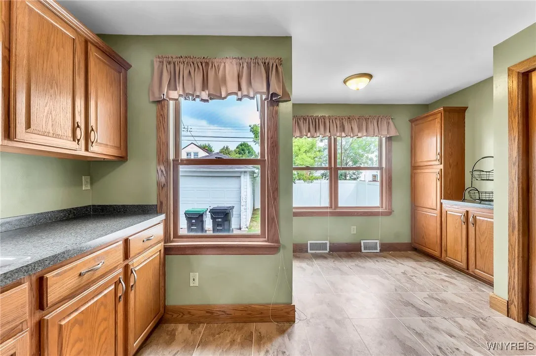 356 Knowlton Avenue, Tonawanda, New York 14217, Tonawanda, New York 14217, 3 Bedrooms Bedrooms, 7 Rooms Rooms,1 BathroomBathrooms,Residential,For Sale,356 Knowlton Avenue, Tonawanda, New York 14217,B1623394