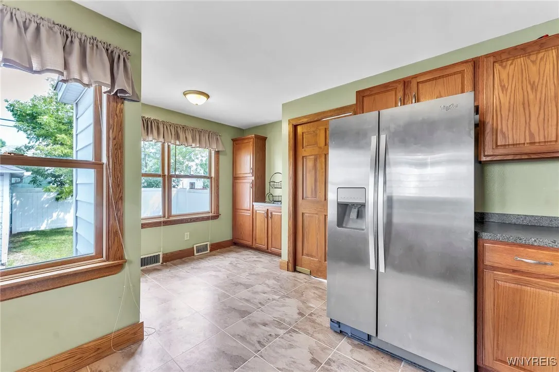 356 Knowlton Avenue, Tonawanda, New York 14217, Tonawanda, New York 14217, 3 Bedrooms Bedrooms, 7 Rooms Rooms,1 BathroomBathrooms,Residential,For Sale,356 Knowlton Avenue, Tonawanda, New York 14217,B1623394