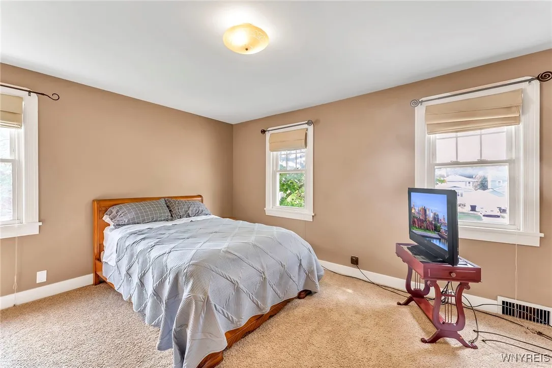 356 Knowlton Avenue, Tonawanda, New York 14217, Tonawanda, New York 14217, 3 Bedrooms Bedrooms, 7 Rooms Rooms,1 BathroomBathrooms,Residential,For Sale,356 Knowlton Avenue, Tonawanda, New York 14217,B1623394