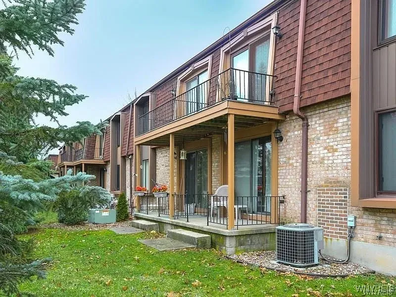 55 #1 Greenwich, Amherst, New York 14228, Amherst, New York 14228, 1 Bedroom Bedrooms, 3 Rooms Rooms,1 BathroomBathrooms,Residential Lease,For Rent,55 #1 Greenwich, Amherst, New York 14228,B1624239