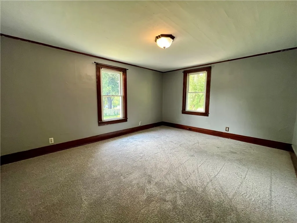 2nd floor bedroom