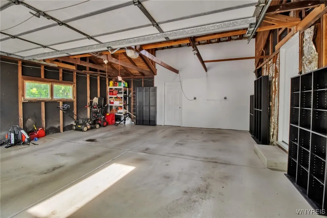 445 Mill Road, West Seneca, New York 14224, West Seneca, New York 14224, 4 Bedrooms Bedrooms, 10 Rooms Rooms,2 BathroomsBathrooms,Residential,Closed,445 Mill Road, West Seneca, New York 14224,0,B1622121