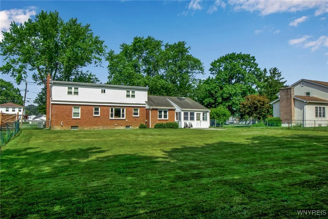 445 Mill Road, West Seneca, New York 14224, West Seneca, New York 14224, 4 Bedrooms Bedrooms, 10 Rooms Rooms,2 BathroomsBathrooms,Residential,Closed,445 Mill Road, West Seneca, New York 14224,0,B1622121