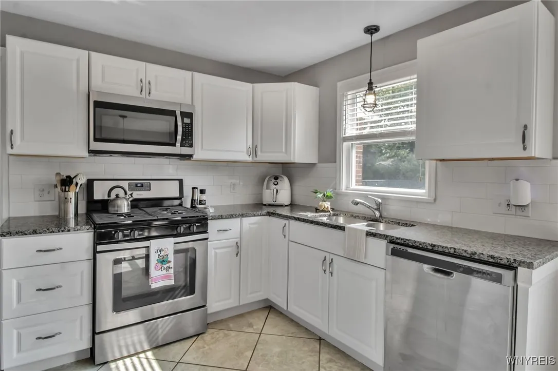 445 Mill Road, West Seneca, New York 14224, West Seneca, New York 14224, 4 Bedrooms Bedrooms, 10 Rooms Rooms,2 BathroomsBathrooms,Residential,Closed,445 Mill Road, West Seneca, New York 14224,0,B1622121