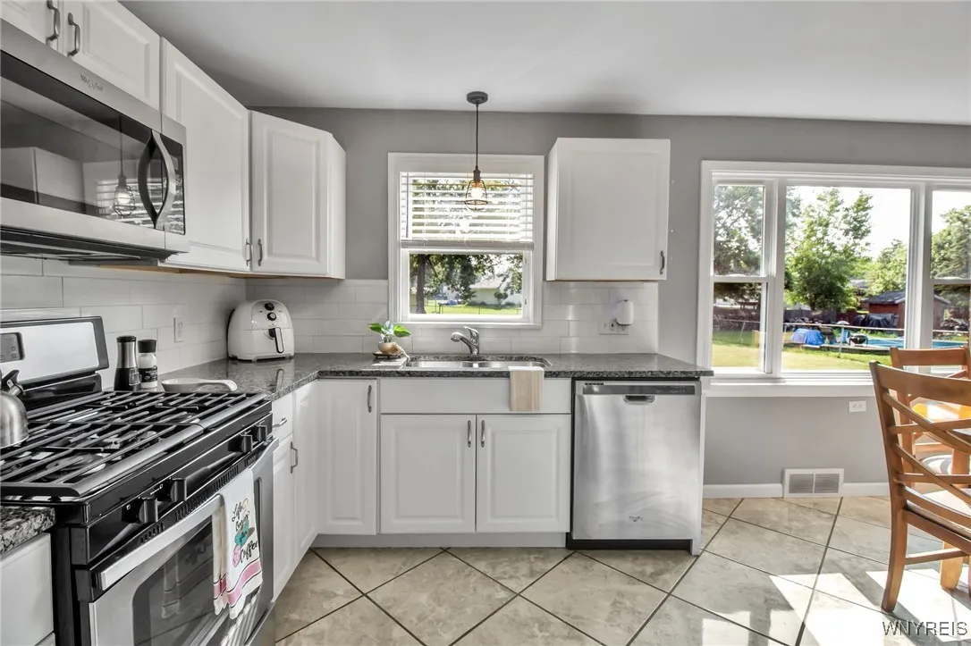 445 Mill Road, West Seneca, New York 14224, West Seneca, New York 14224, 4 Bedrooms Bedrooms, 10 Rooms Rooms,2 BathroomsBathrooms,Residential,Closed,445 Mill Road, West Seneca, New York 14224,0,B1622121