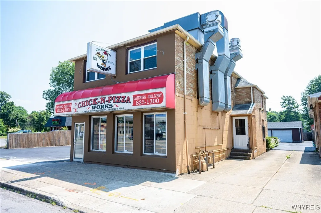 129 Abbott Road, Buffalo, New York 14220, Buffalo, New York 14220, 8 Rooms Rooms,Commercial Sale,For Sale,129 Abbott Road, Buffalo, New York 14220,B1622553