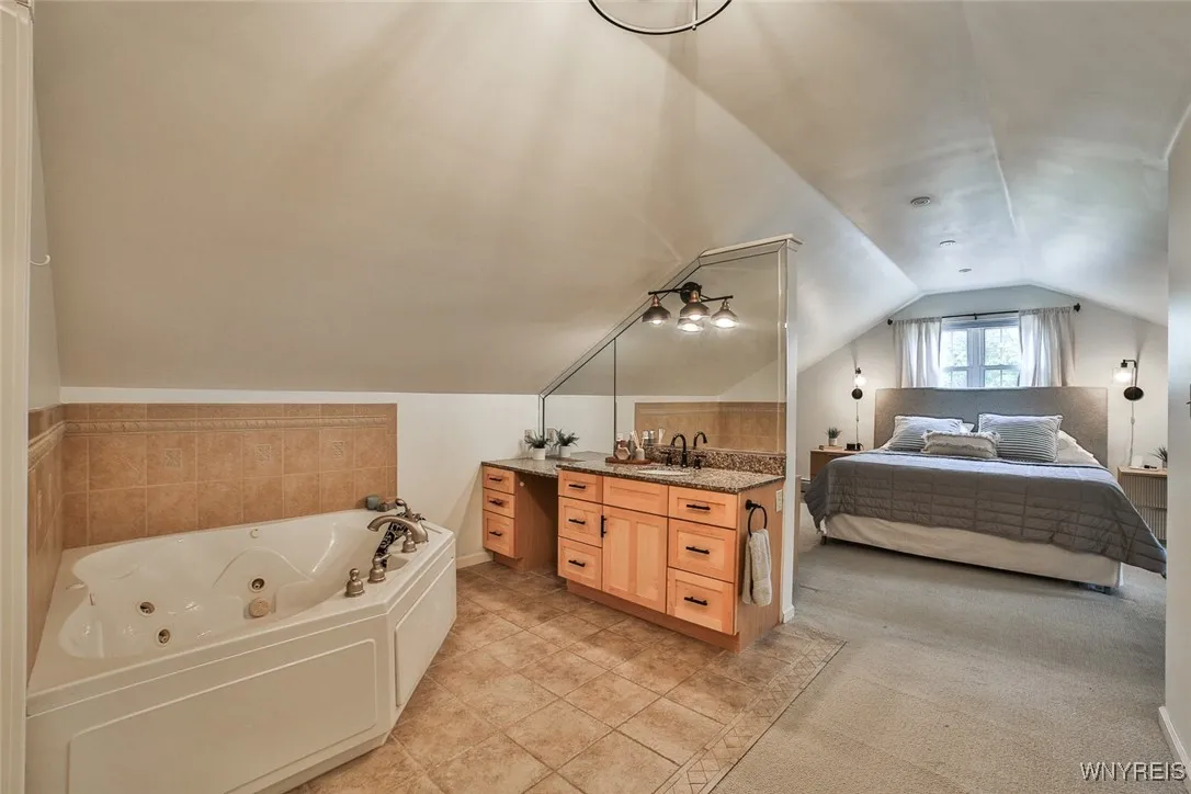 85 Irving Terrace, Tonawanda, New York 14223, Tonawanda, New York 14223, 4 Bedrooms Bedrooms, 10 Rooms Rooms,4 BathroomsBathrooms,Residential,Closed,85 Irving Terrace, Tonawanda, New York 14223,0,B1621889