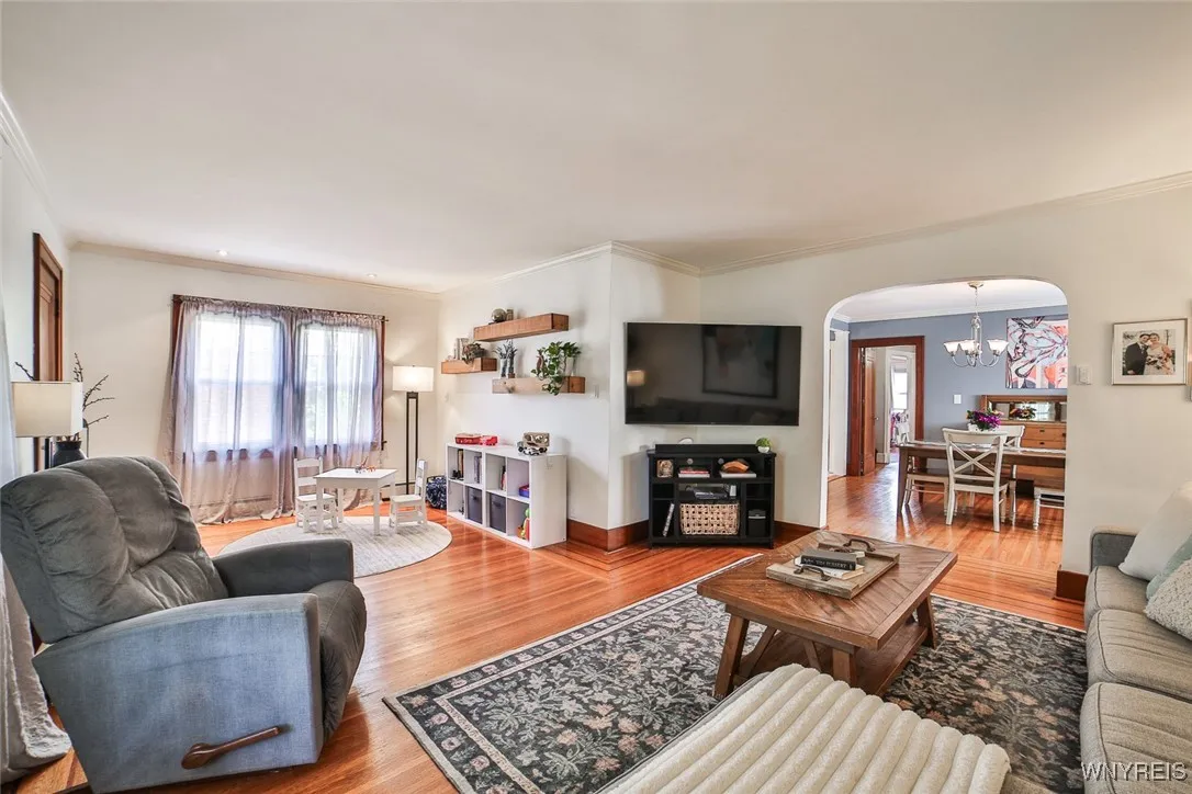 85 Irving Terrace, Tonawanda, New York 14223, Tonawanda, New York 14223, 4 Bedrooms Bedrooms, 10 Rooms Rooms,4 BathroomsBathrooms,Residential,Closed,85 Irving Terrace, Tonawanda, New York 14223,0,B1621889