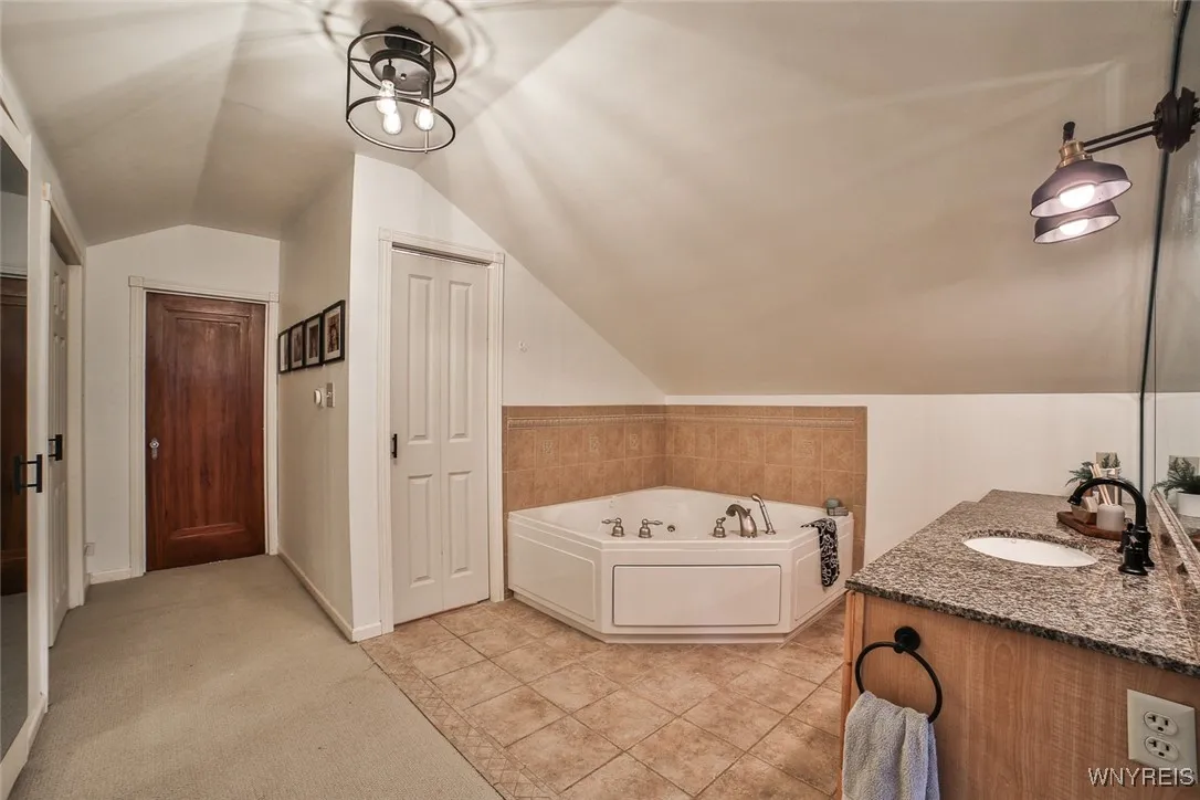 85 Irving Terrace, Tonawanda, New York 14223, Tonawanda, New York 14223, 4 Bedrooms Bedrooms, 10 Rooms Rooms,4 BathroomsBathrooms,Residential,Closed,85 Irving Terrace, Tonawanda, New York 14223,0,B1621889