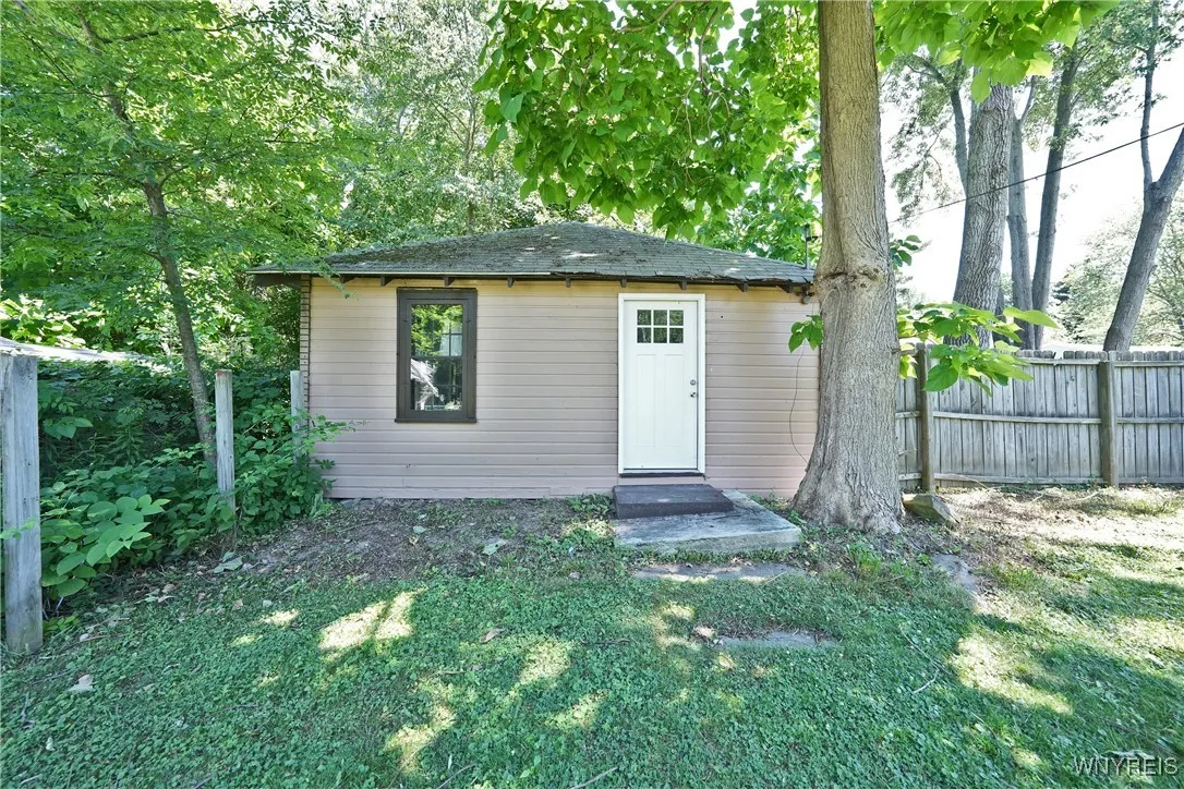 9657 Court Street, Evans, New York 14006, Evans, New York 14006, 1 Room Rooms,Residential,Closed,9657 Court Street, Evans, New York 14006,0,B1623903