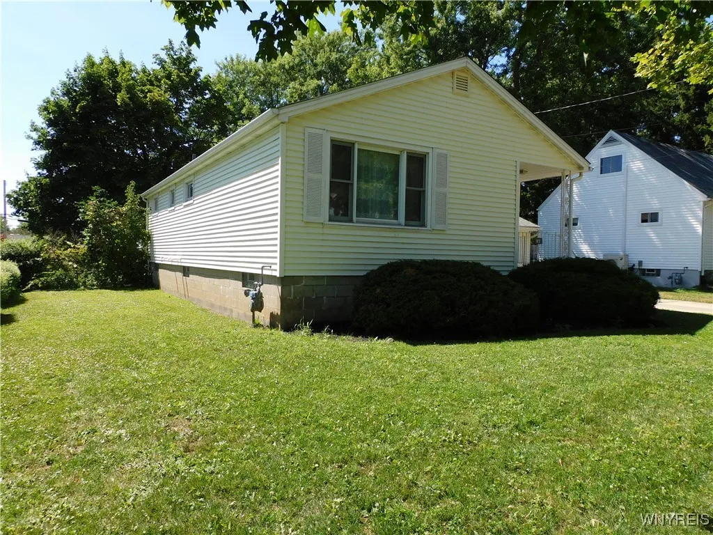 83 Sturm Street, Lancaster, New York 14086, Lancaster, New York 14086, 3 Bedrooms Bedrooms, 6 Rooms Rooms,1 BathroomBathrooms,Residential,Closed,83 Sturm Street, Lancaster, New York 14086,0,B1623593