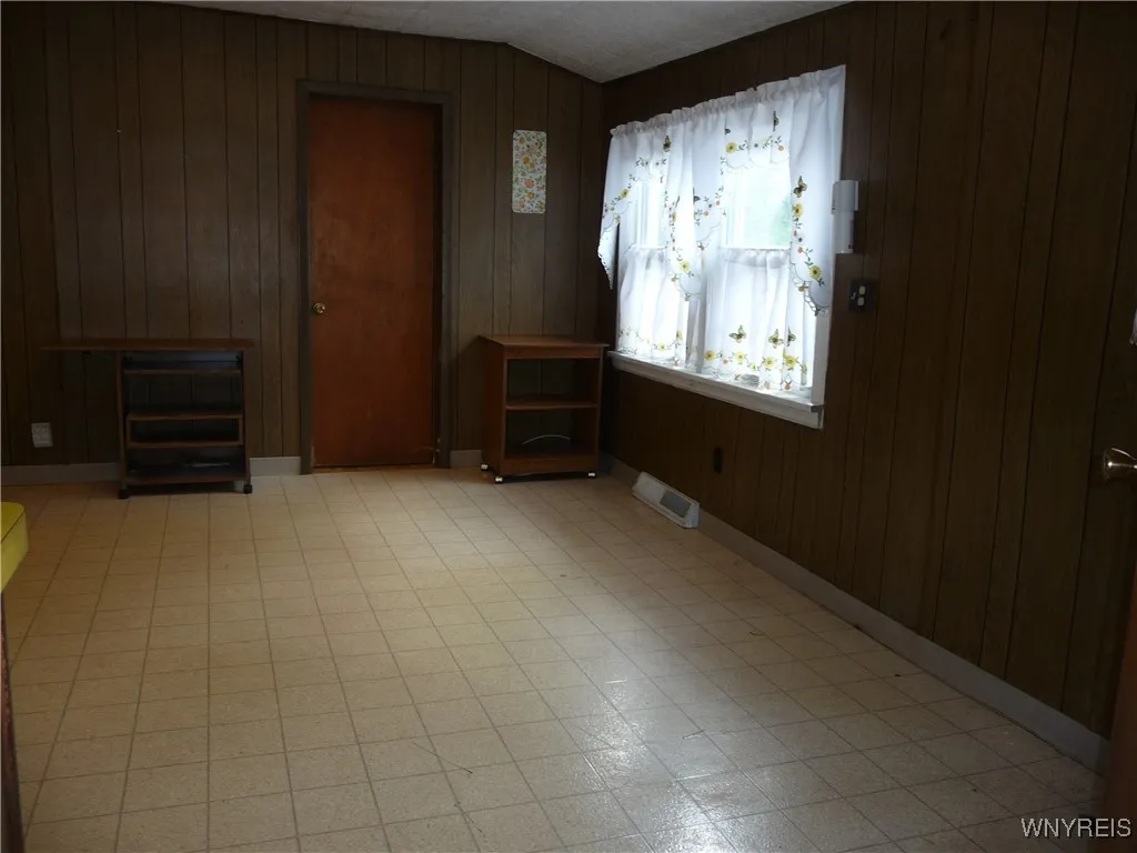 1130 West Avenue, Buffalo, New York 14213, Buffalo, New York 14213, 6 Bedrooms Bedrooms, ,3 BathroomsBathrooms,Residential,For Sale,1130 West Avenue, Buffalo, New York 14213,B1624171