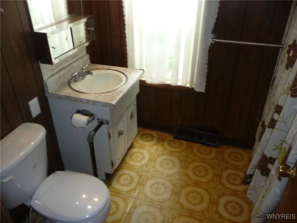 1130 West Avenue, Buffalo, New York 14213, Buffalo, New York 14213, 6 Bedrooms Bedrooms, ,3 BathroomsBathrooms,Residential,For Sale,1130 West Avenue, Buffalo, New York 14213,B1624171