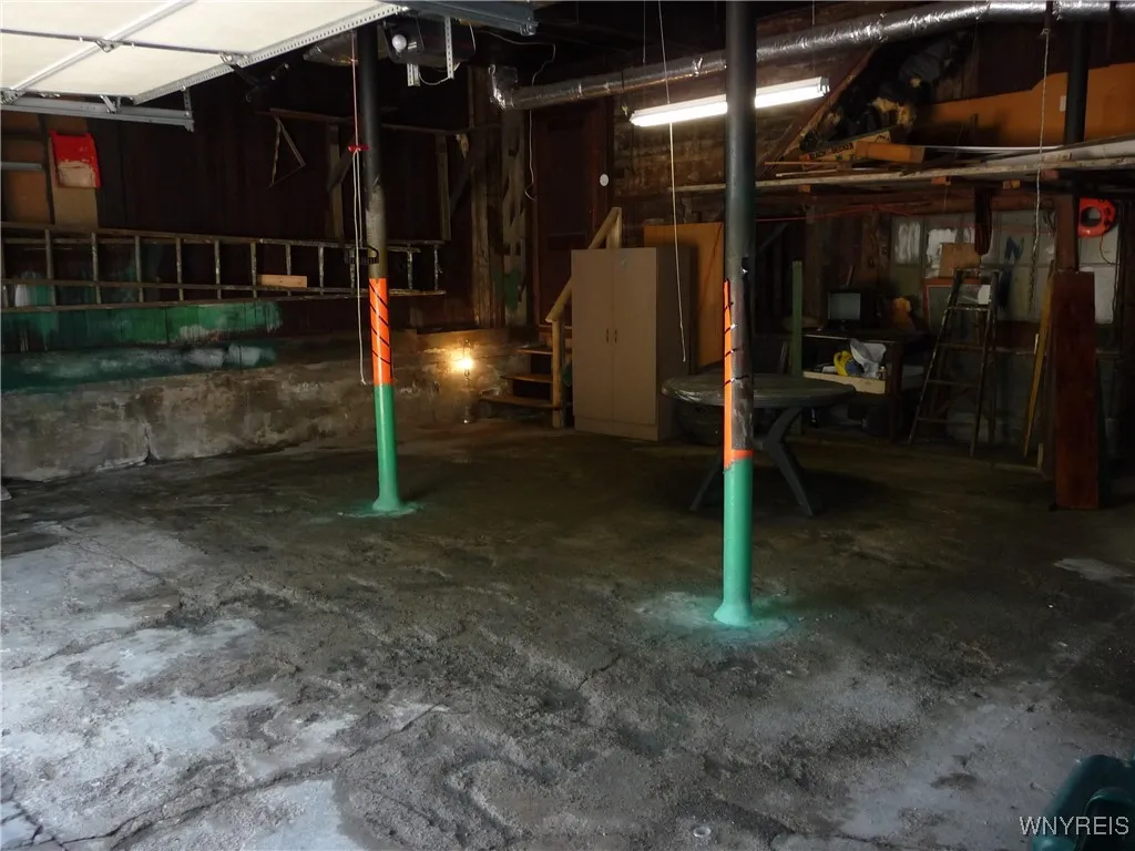 3 car garage