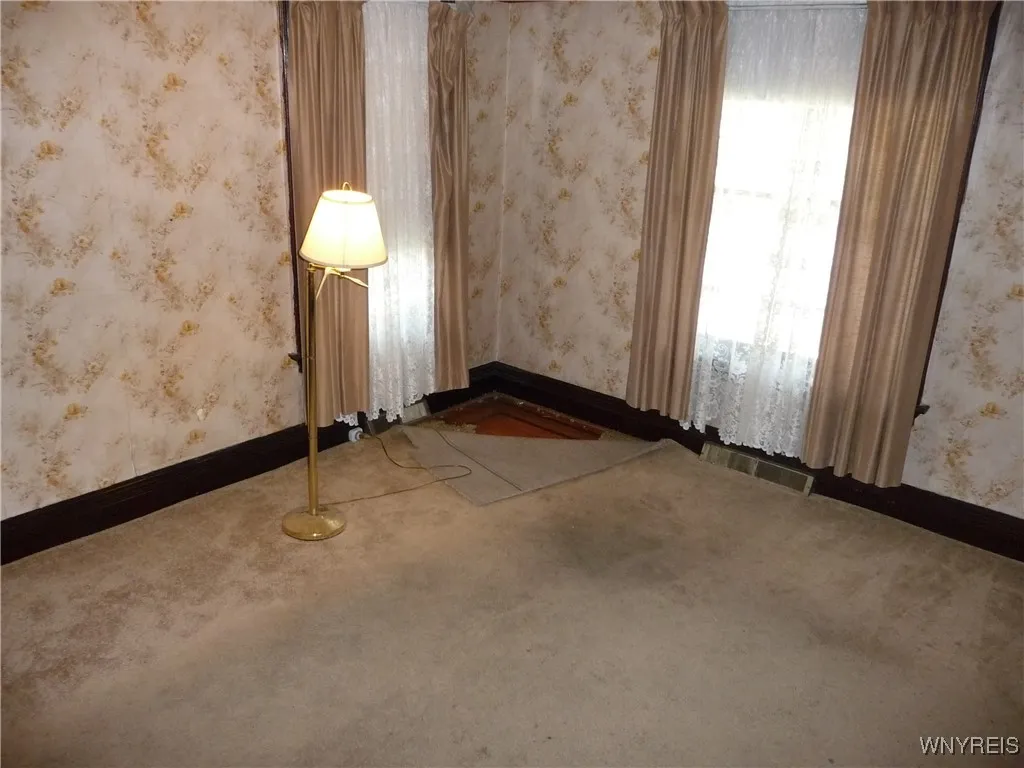 1130 West Avenue, Buffalo, New York 14213, Buffalo, New York 14213, 6 Bedrooms Bedrooms, ,3 BathroomsBathrooms,Residential,For Sale,1130 West Avenue, Buffalo, New York 14213,B1624171