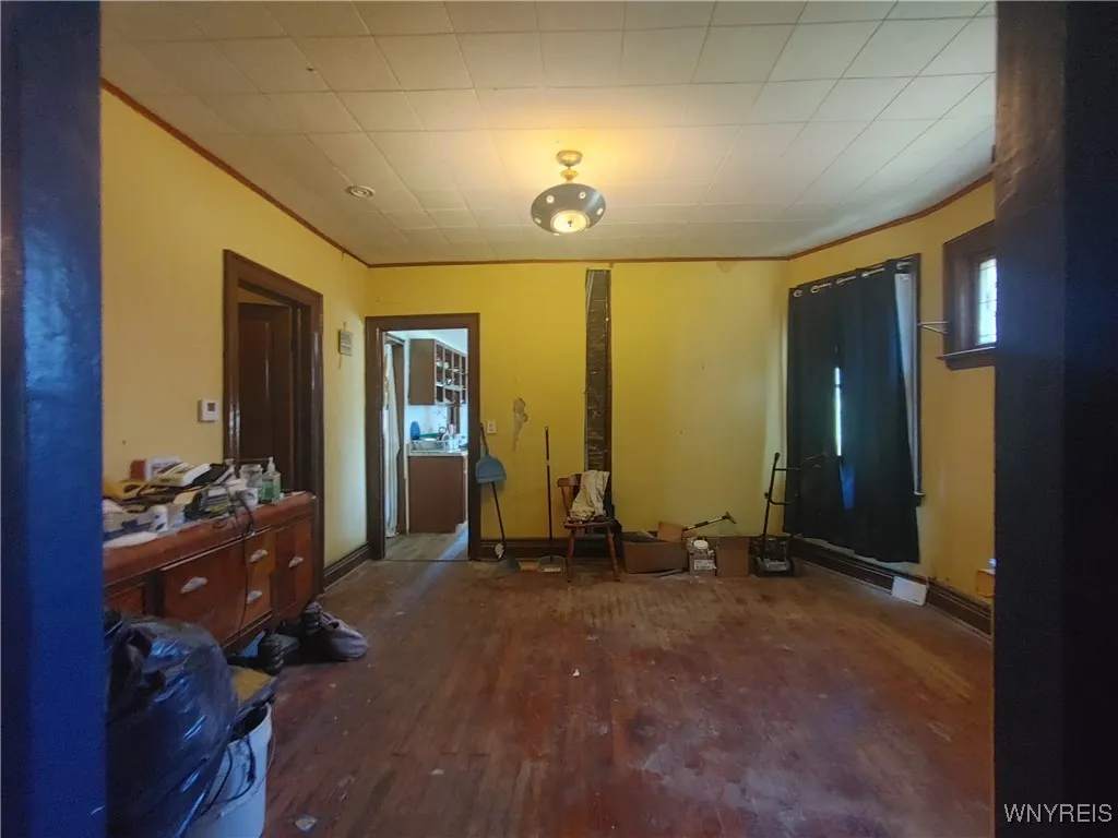 221 May Street, Buffalo, New York 14211, Buffalo, New York 14211, 5 Bedrooms Bedrooms, ,2 BathroomsBathrooms,Residential,Closed,221 May Street, Buffalo, New York 14211,0,B1624083