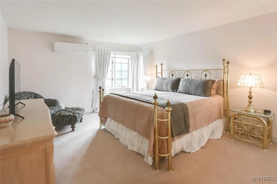 7 Beauclaire Lane, Perinton, New York 14450, Perinton, New York 14450, 5 Bedrooms Bedrooms, 19 Rooms Rooms,5 BathroomsBathrooms,Residential,For Sale,7 Beauclaire Lane, Perinton, New York 14450,0,B1622940