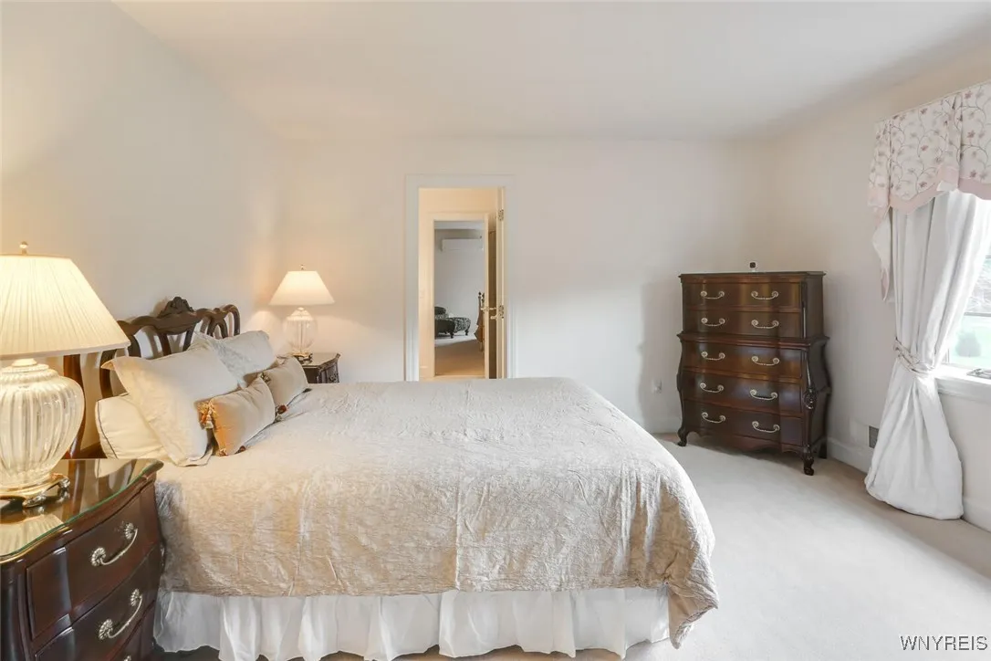 7 Beauclaire Lane, Perinton, New York 14450, Perinton, New York 14450, 5 Bedrooms Bedrooms, 19 Rooms Rooms,5 BathroomsBathrooms,Residential,For Sale,7 Beauclaire Lane, Perinton, New York 14450,0,B1622940