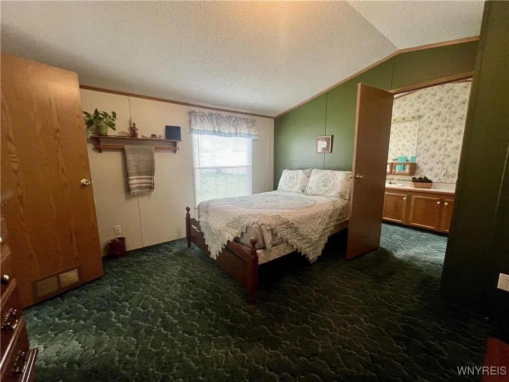 1 Laurel Run, Cheektowaga, New York 14225, Cheektowaga, New York 14225, 2 Bedrooms Bedrooms, 7 Rooms Rooms,2 BathroomsBathrooms,Residential,Closed,1 Laurel Run, Cheektowaga, New York 14225,0,B1624224