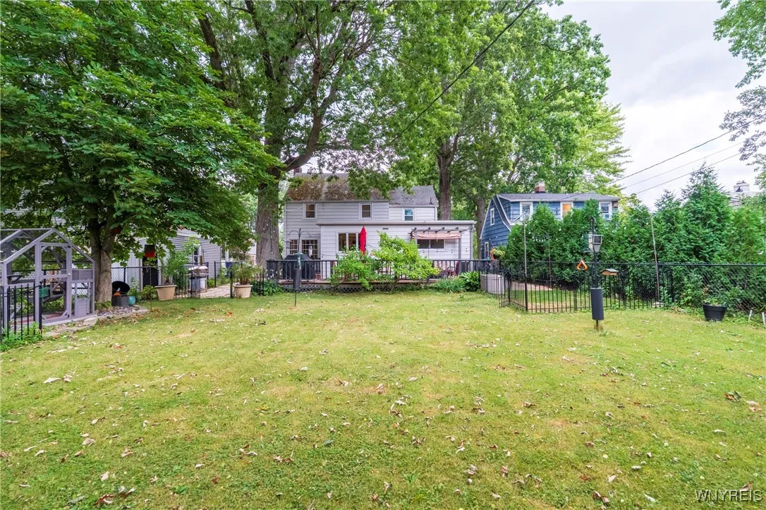 26 Harwood Drive, Amherst, New York 14226, Amherst, New York 14226, 3 Bedrooms Bedrooms, 7 Rooms Rooms,2 BathroomsBathrooms,Residential,For Sale,26 Harwood Drive, Amherst, New York 14226,0,B1624249