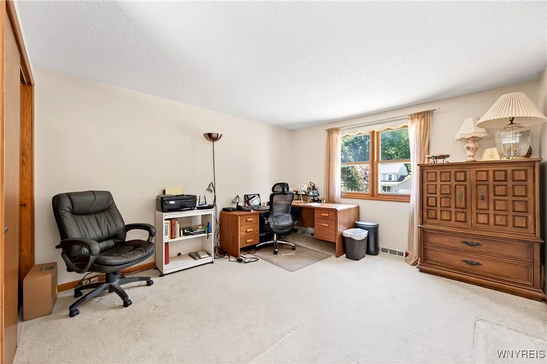3 Carleton Court, Amherst, New York 14221, Amherst, New York 14221, 4 Bedrooms Bedrooms, 8 Rooms Rooms,2 BathroomsBathrooms,Residential,Closed,3 Carleton Court, Amherst, New York 14221,0,B1624131