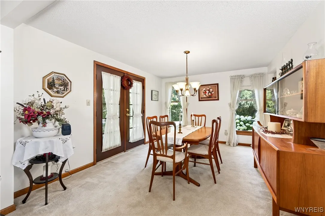 3 Carleton Court, Amherst, New York 14221, Amherst, New York 14221, 4 Bedrooms Bedrooms, 8 Rooms Rooms,2 BathroomsBathrooms,Residential,Closed,3 Carleton Court, Amherst, New York 14221,0,B1624131