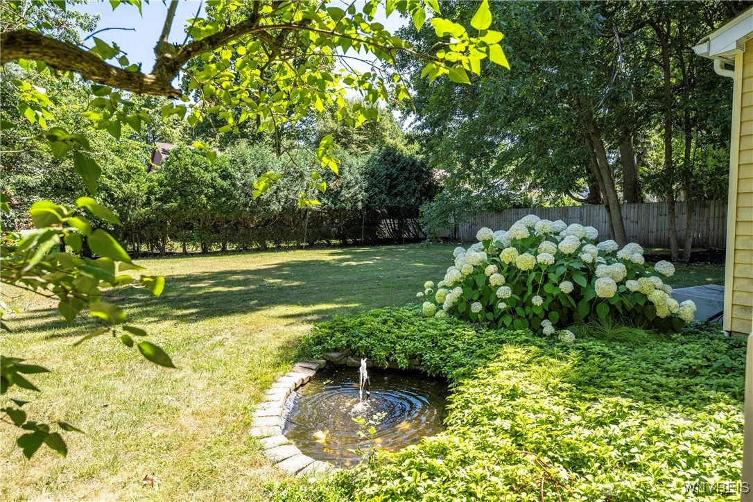 3 Carleton Court, Amherst, New York 14221, Amherst, New York 14221, 4 Bedrooms Bedrooms, 8 Rooms Rooms,2 BathroomsBathrooms,Residential,Closed,3 Carleton Court, Amherst, New York 14221,0,B1624131