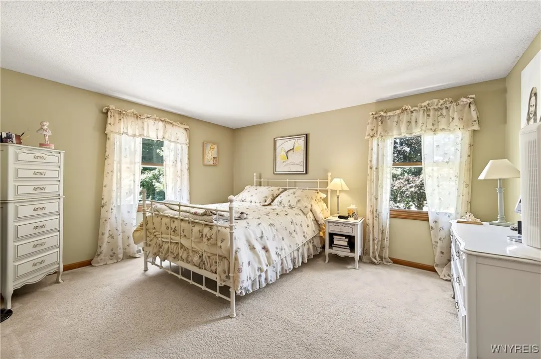3 Carleton Court, Amherst, New York 14221, Amherst, New York 14221, 4 Bedrooms Bedrooms, 8 Rooms Rooms,2 BathroomsBathrooms,Residential,Closed,3 Carleton Court, Amherst, New York 14221,0,B1624131