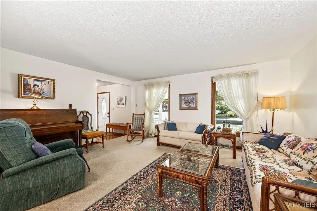 3 Carleton Court, Amherst, New York 14221, Amherst, New York 14221, 4 Bedrooms Bedrooms, 8 Rooms Rooms,2 BathroomsBathrooms,Residential,Closed,3 Carleton Court, Amherst, New York 14221,0,B1624131