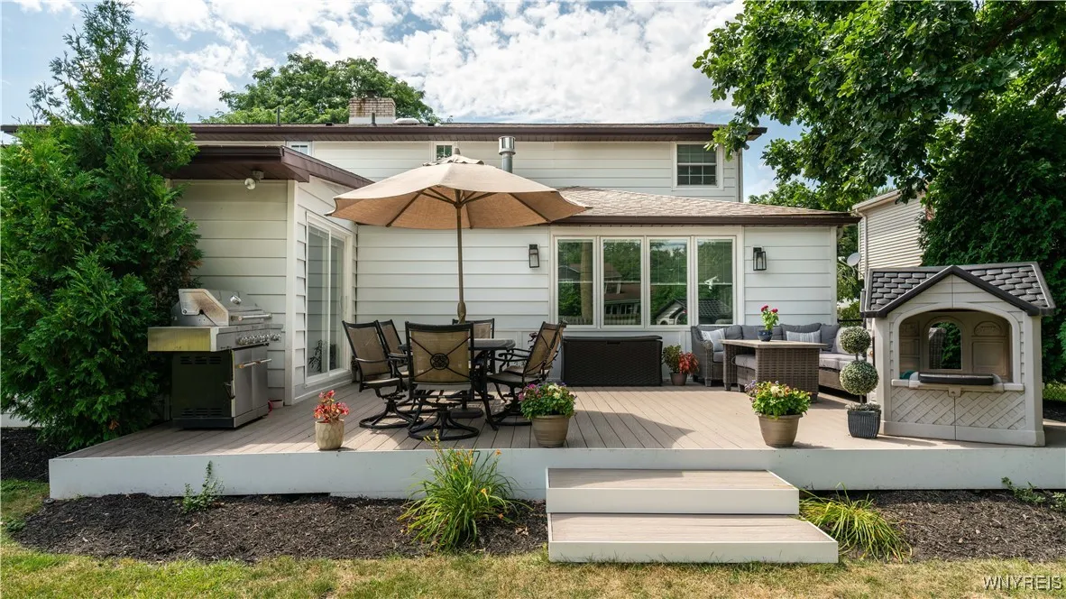 223 Surrey Run, Amherst, New York 14221, Amherst, New York 14221, 4 Bedrooms Bedrooms, 9 Rooms Rooms,2 BathroomsBathrooms,Residential,Closed,223 Surrey Run, Amherst, New York 14221,0,B1623977