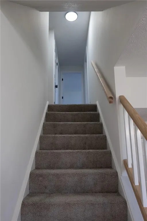148 Blue Grass Lane, Greece, New York 14626, Greece, New York 14626, 6 Bedrooms Bedrooms, 10 Rooms Rooms,3 BathroomsBathrooms,Residential,Closed,148 Blue Grass Lane, Greece, New York 14626,0,R1623750