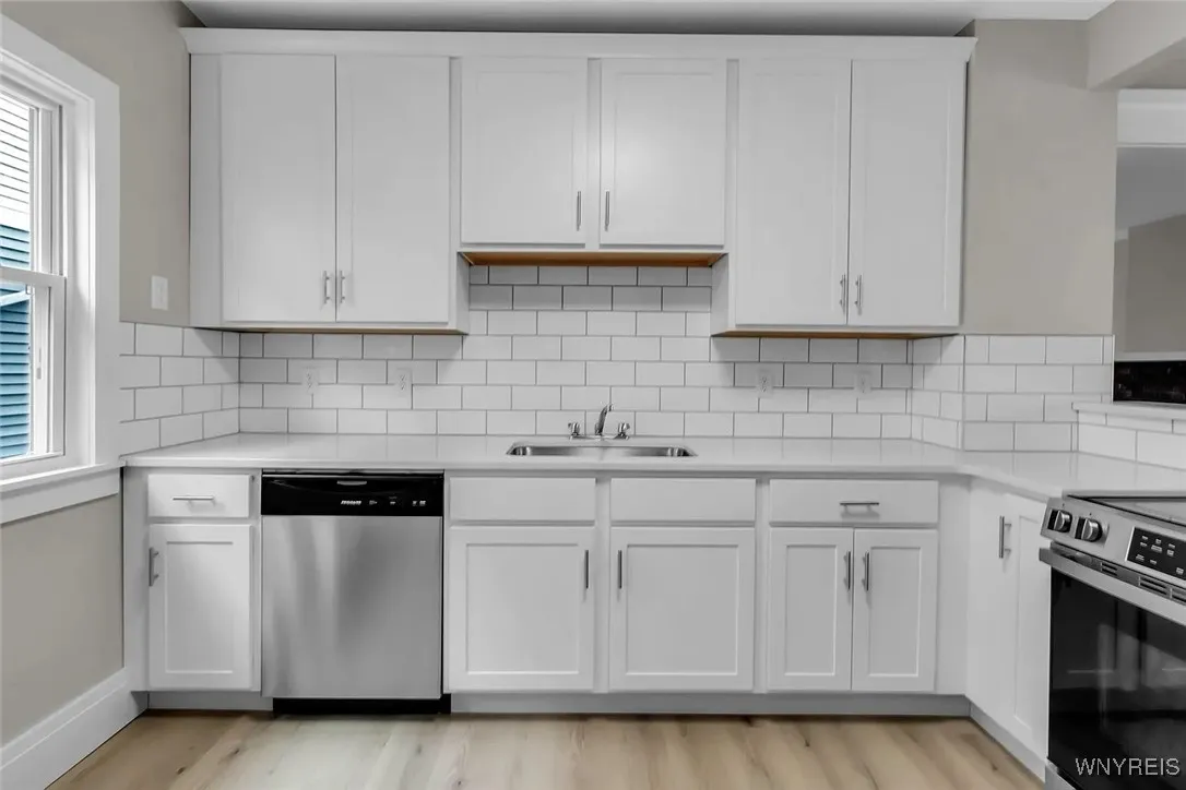 2514 Delaware Avenue 1, Buffalo, New York 14216, Buffalo, New York 14216, 3 Bedrooms Bedrooms, 7 Rooms Rooms,1 BathroomBathrooms,Residential Lease,For Rent,2514 Delaware Avenue 1, Buffalo, New York 14216,B1624368