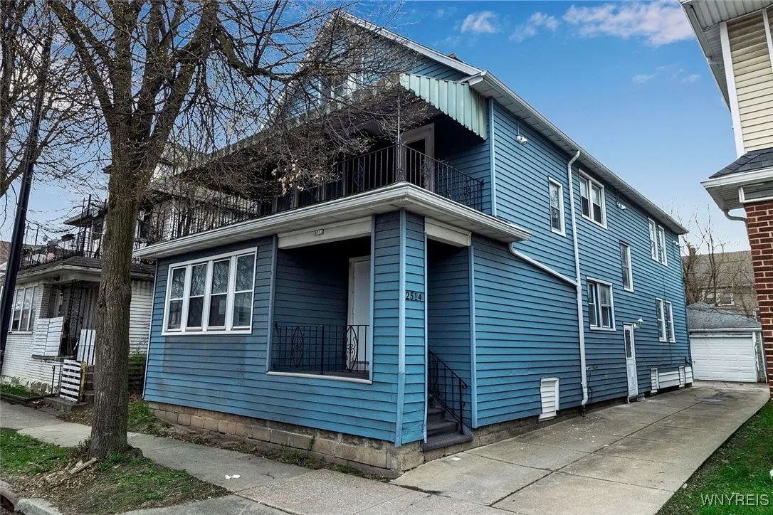 2514 Delaware Avenue 2, Buffalo, New York 14216, Buffalo, New York 14216, 3 Bedrooms Bedrooms, 7 Rooms Rooms,1 BathroomBathrooms,Residential Lease,For Rent,2514 Delaware Avenue 2, Buffalo, New York 14216,B1624374