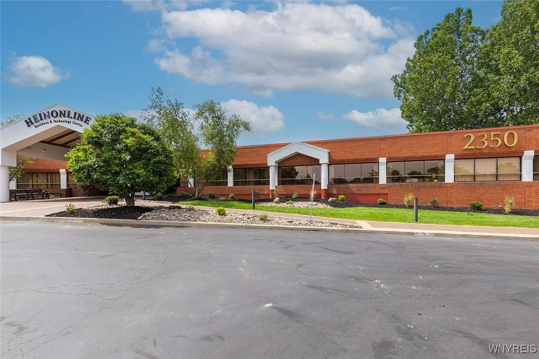 2350 North Forest Road, Amherst, New York 14068, Amherst, New York 14068, ,Commercial Lease,For Rent,2350 North Forest Road, Amherst, New York 14068,B1624166