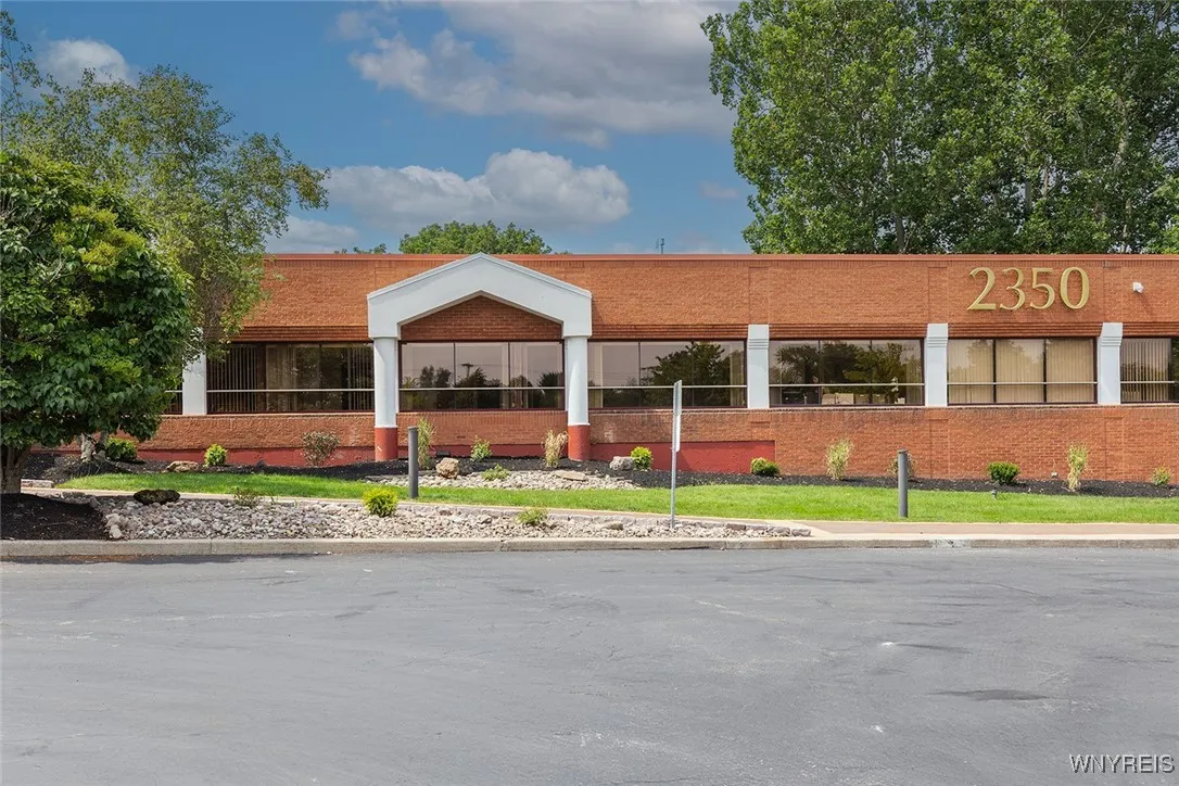 2350 North Forest Road, Amherst, New York 14068, Amherst, New York 14068, ,Commercial Lease,For Rent,2350 North Forest Road, Amherst, New York 14068,B1624166