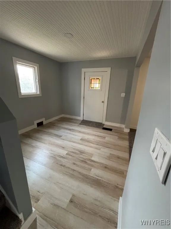56 Reed Avenue, Lackawanna, New York 14218, Lackawanna, New York 14218, 3 Bedrooms Bedrooms, 6 Rooms Rooms,1 BathroomBathrooms,Residential Lease,For Rent,56 Reed Avenue, Lackawanna, New York 14218,B1624371