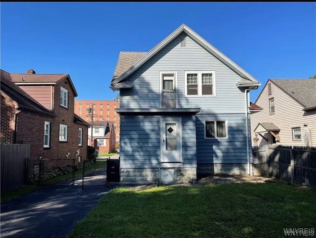 56 Reed Avenue, Lackawanna, New York 14218, Lackawanna, New York 14218, 3 Bedrooms Bedrooms, 6 Rooms Rooms,1 BathroomBathrooms,Residential Lease,For Rent,56 Reed Avenue, Lackawanna, New York 14218,B1624371