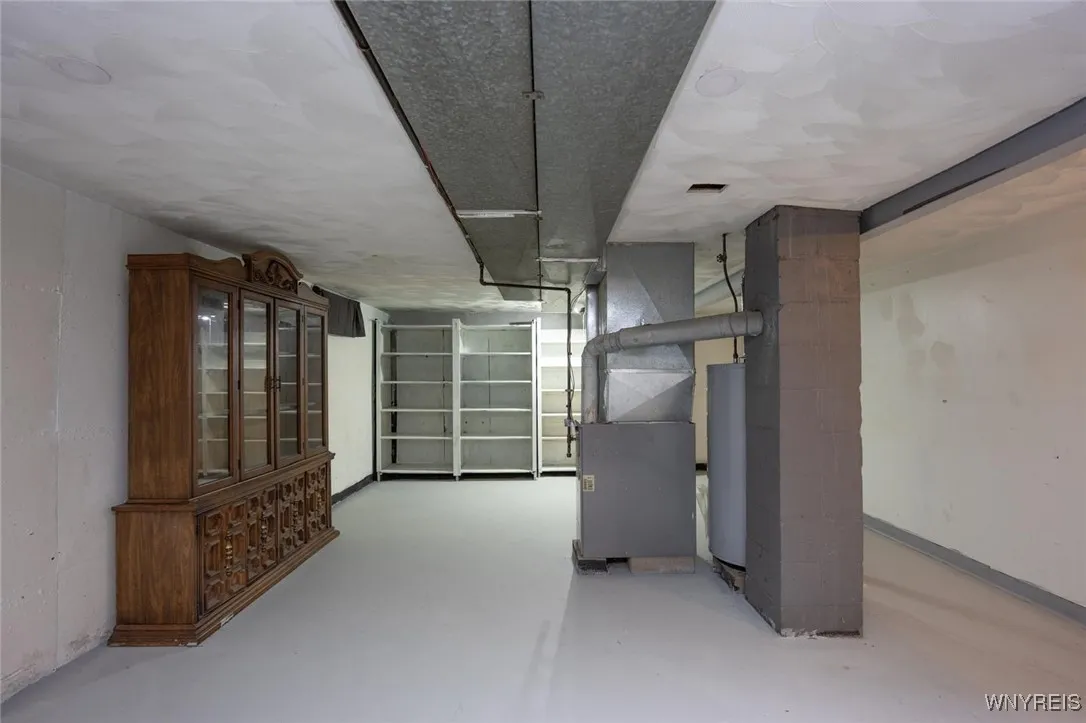 1962 Falls Street, Niagara Falls, New York 14303, Niagara Falls, New York 14303, 3 Bedrooms Bedrooms, 6 Rooms Rooms,1 BathroomBathrooms,Residential,For Sale,1962 Falls Street, Niagara Falls, New York 14303,B1623816