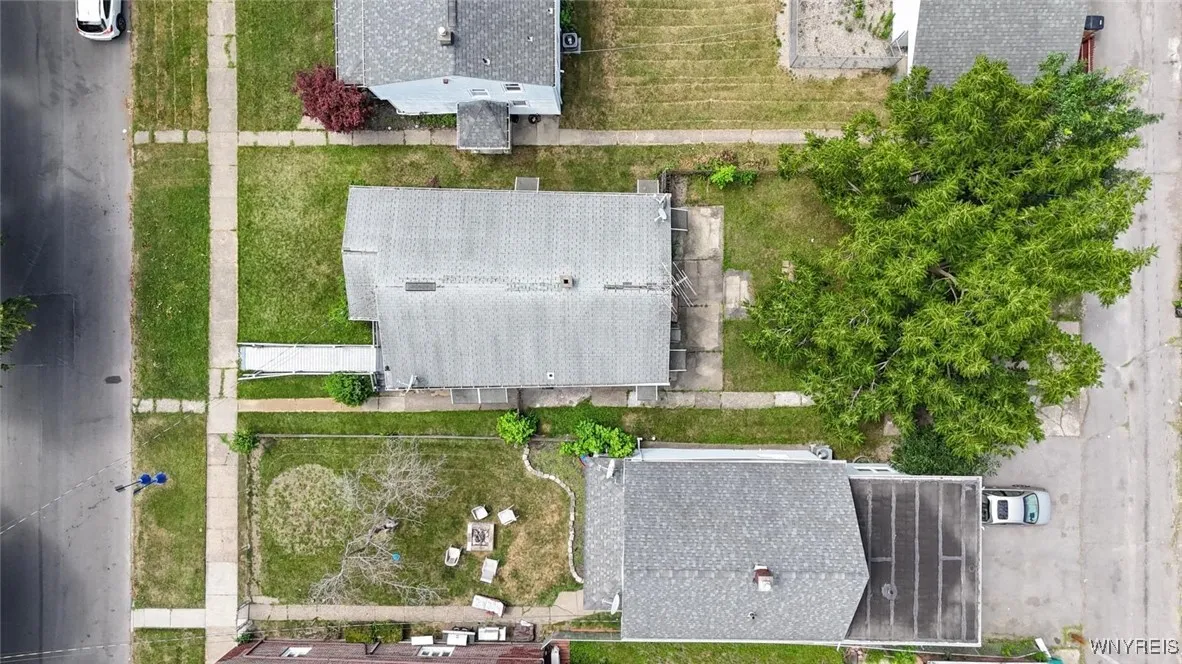 1962 Falls Street, Niagara Falls, New York 14303, Niagara Falls, New York 14303, 3 Bedrooms Bedrooms, 6 Rooms Rooms,1 BathroomBathrooms,Residential,For Sale,1962 Falls Street, Niagara Falls, New York 14303,B1623816
